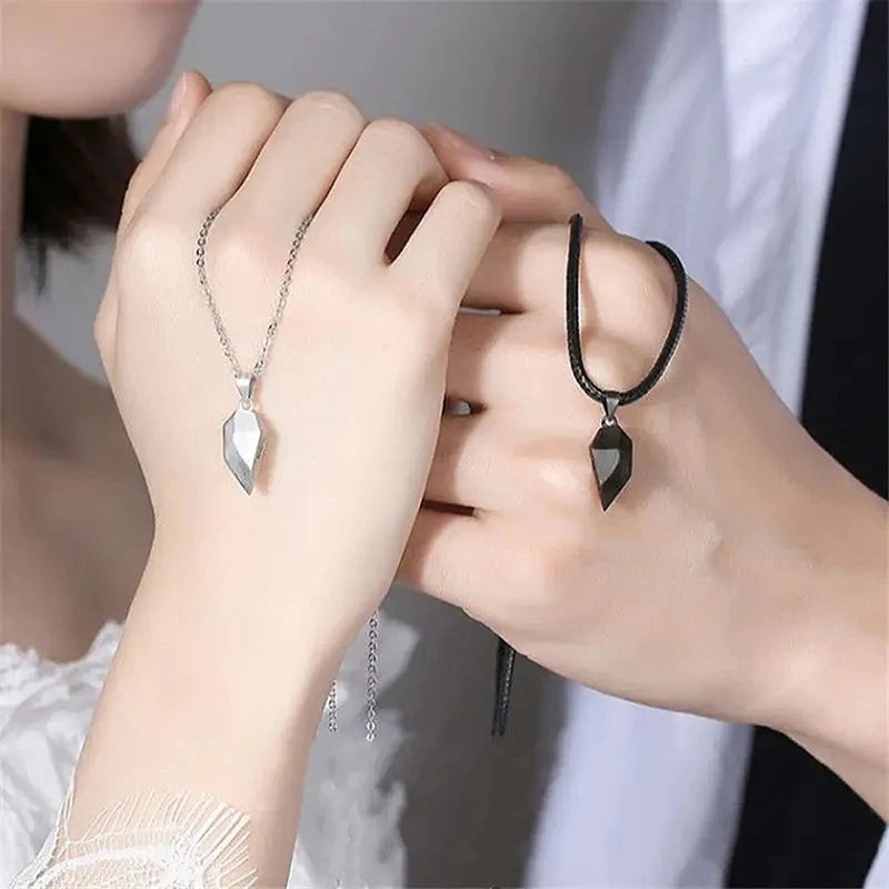 Pulse of Love: Magnetic Couple’s Necklace